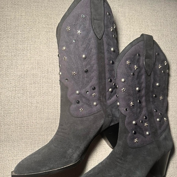 isabel marant studded cowboy boots 
size 37 - Picture 4 of 8